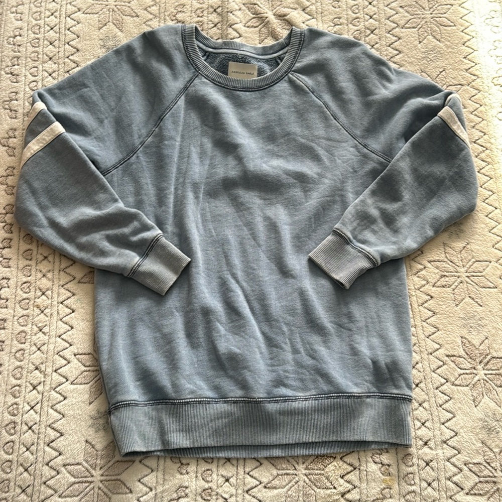 Medium American eagle sweatshirt